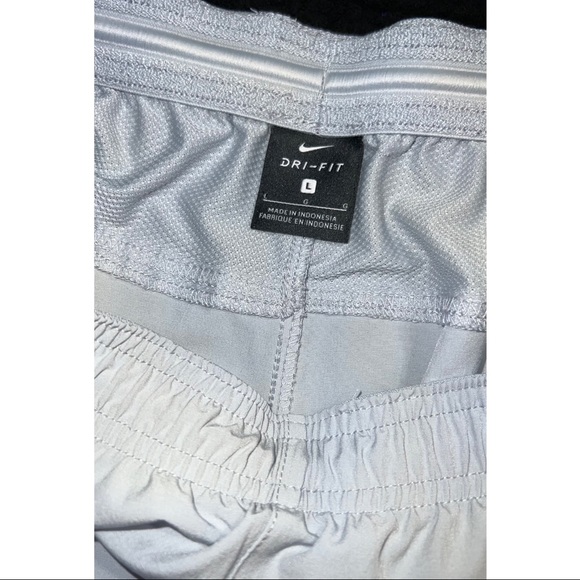 Nike Dri-Fit Light Grey Shorts 7” - Picture 3 of 5